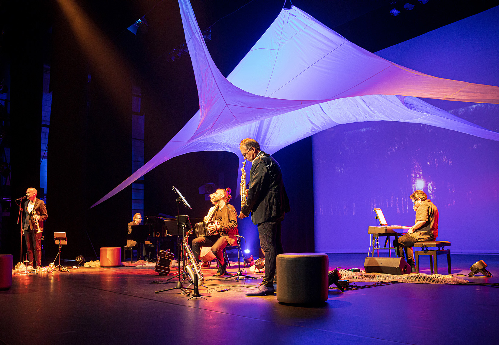 Nachtgeluiden in Lampegiet - Govert Govers