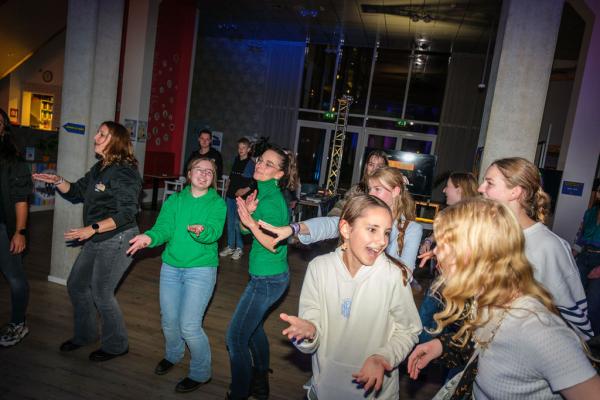 Feestende Nachtfabriekers