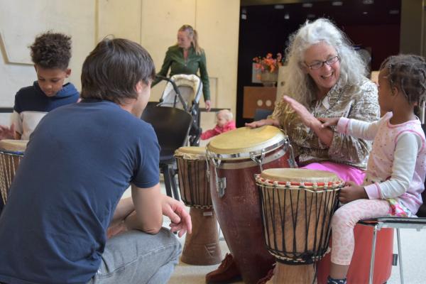 Percussieworkshop tijdens Plaza Cultura 2020